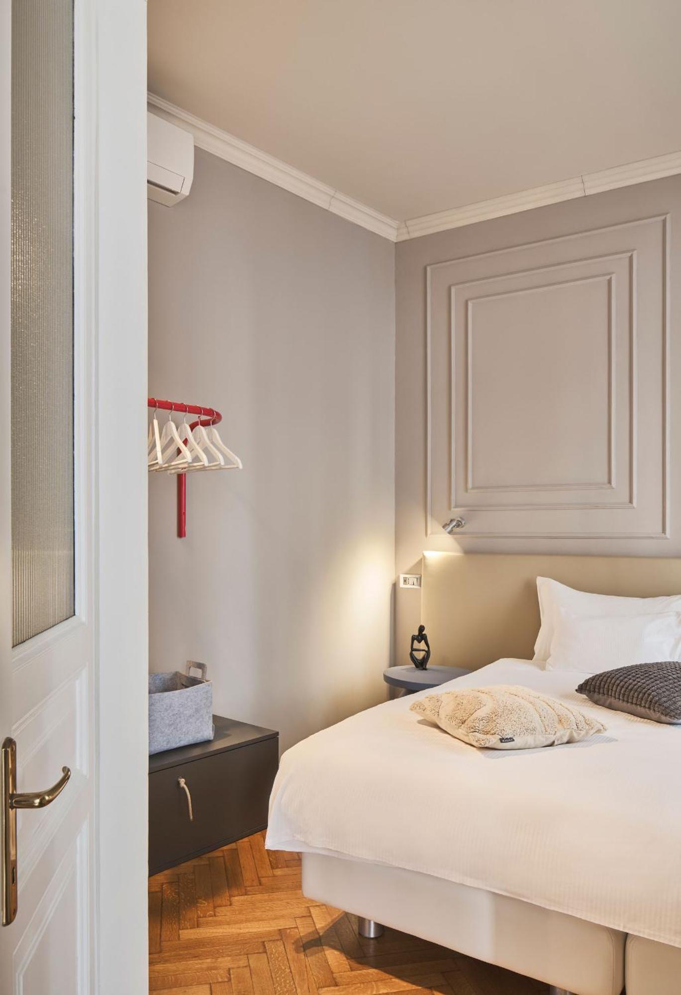 Urbanauts Beletages Sonata Apartment Trieste Luaran gambar
